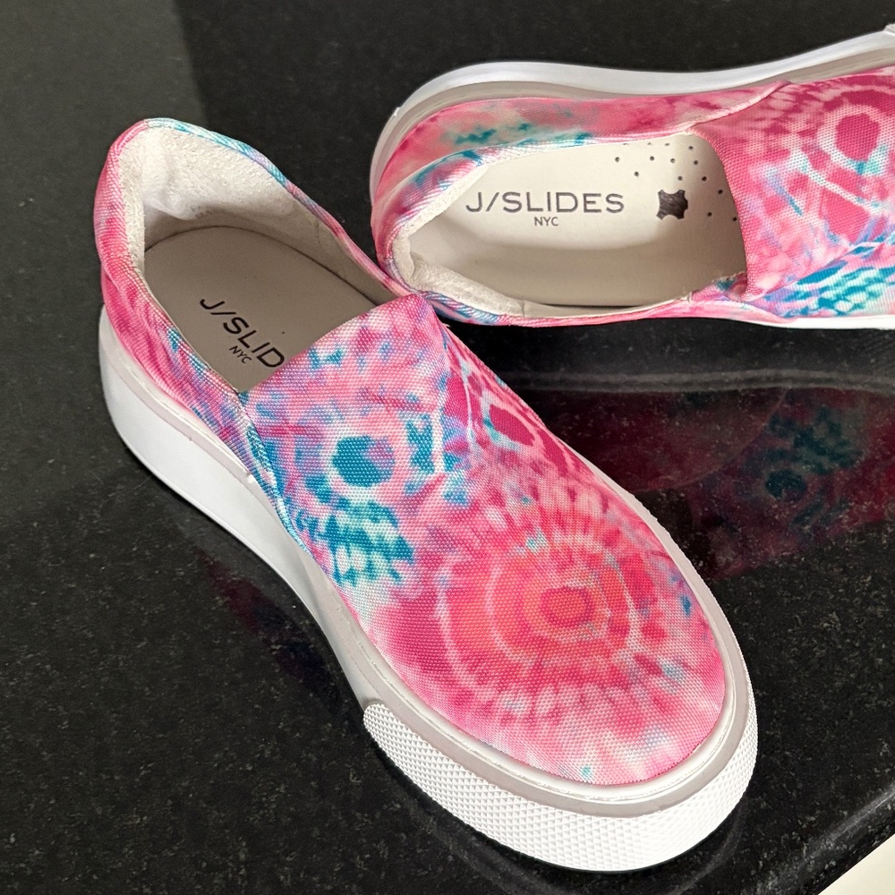 J/SLIDES NYC Dusty Slip-On Platform Sneaker - Pink/Blue Multi. Size 7.5.   New!